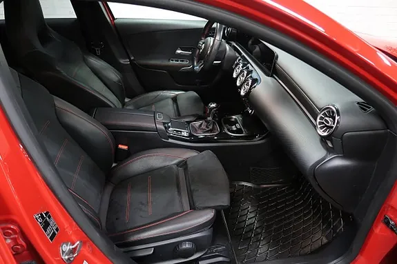 Mercedes-Benz A200 2019 photo 5