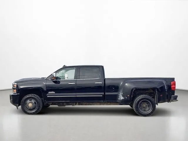 Chevrolet Silverado 3500Hd 2018 photo 2