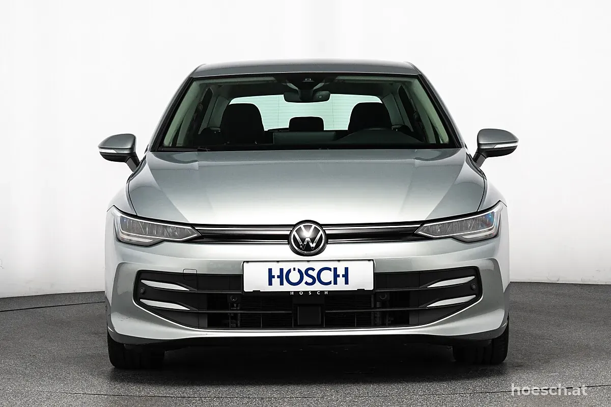 Volkswagen Golf 2025 photo 2