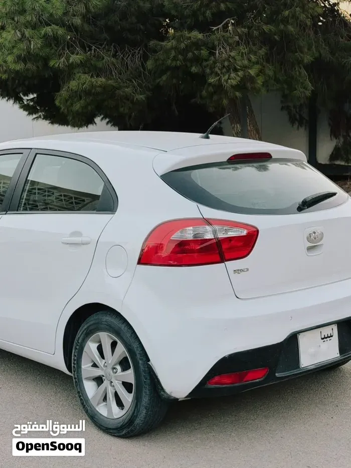 Kia Rio 2013 photo 2