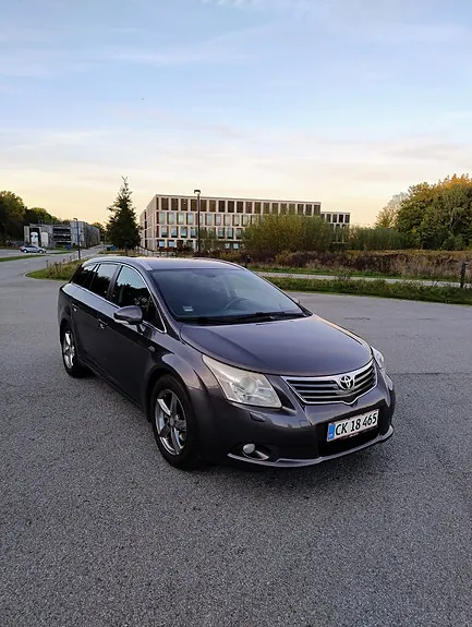 Toyota Avensis 2009 photo 3
