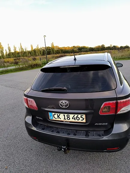 Toyota Avensis 2009 photo 5