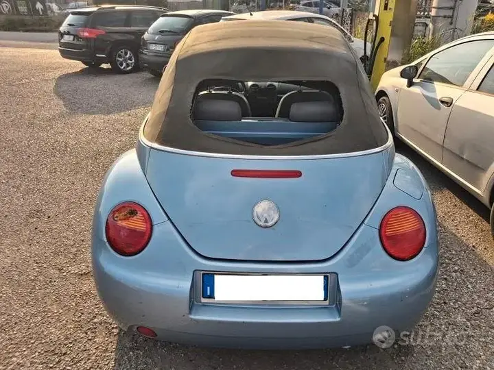 Volkswagen New Beetle 2005 photo 5