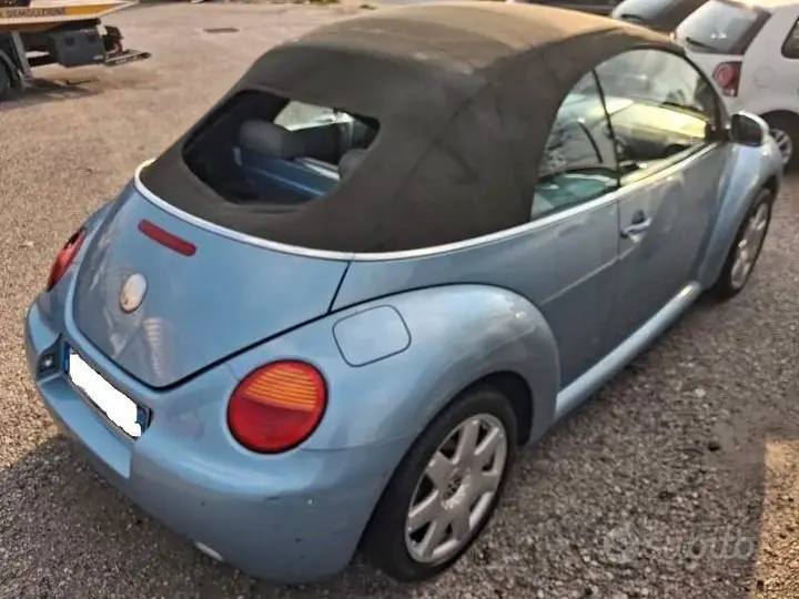 Volkswagen New Beetle 2005 photo 4