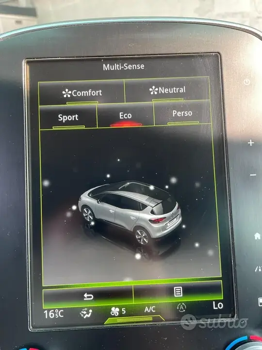 Renault Scenic 2017 photo 2