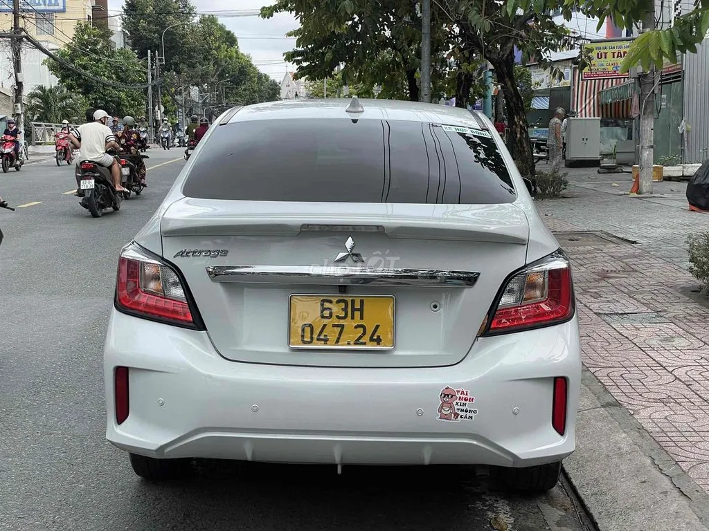Mitsubishi Attrage 2024 photo 3