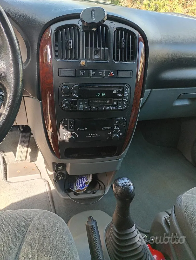 Chrysler Grand Voyager 2004 photo 5