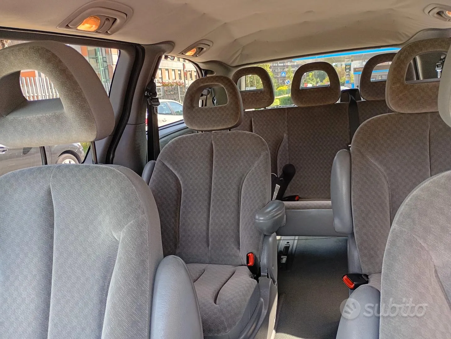 Chrysler Grand Voyager 2004 photo 4