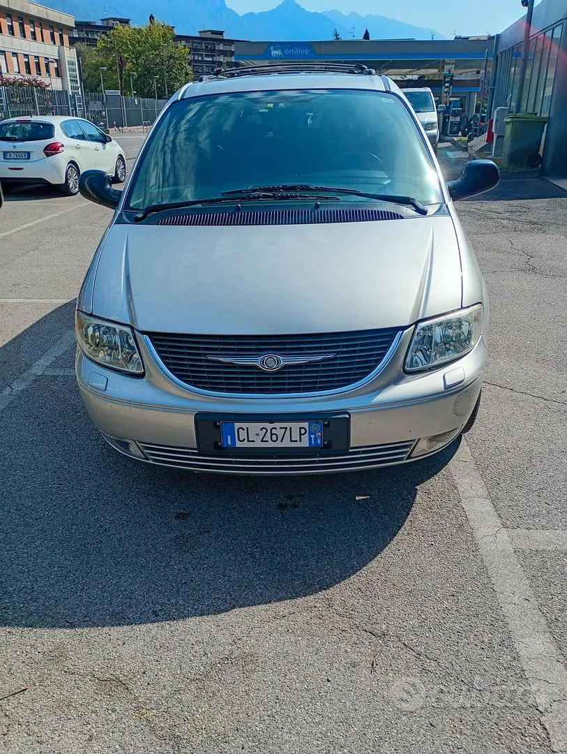 Chrysler Grand Voyager 2004 photo 3