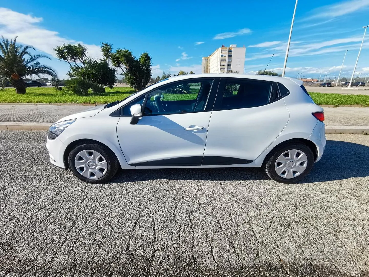 Renault Clio 2018 photo 4