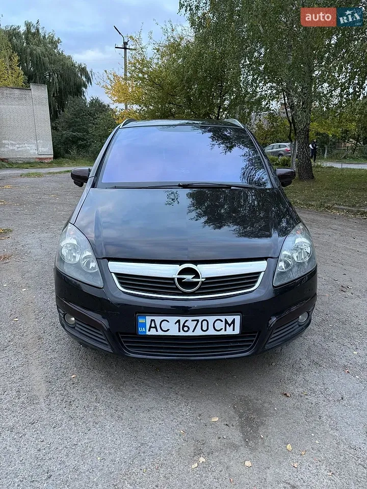 Opel Zafira 2007 photo 2