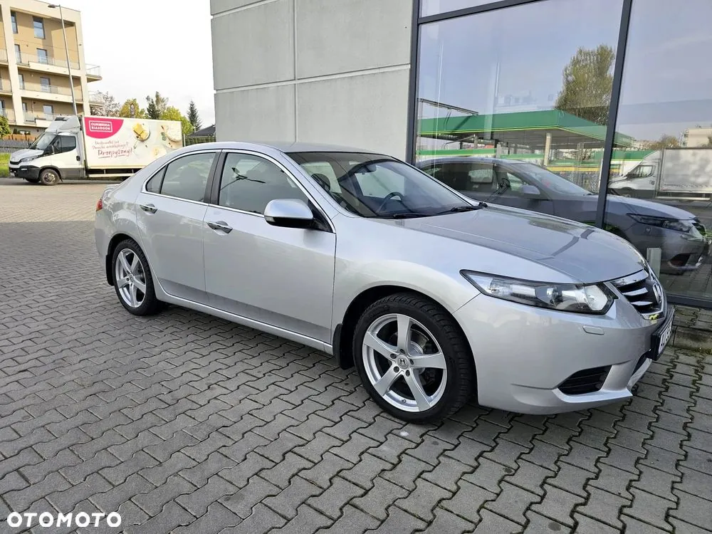 Honda Accord 2013 photo 2