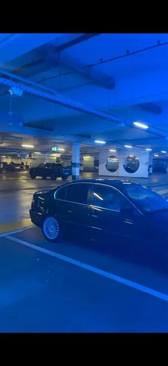 BMW 320I