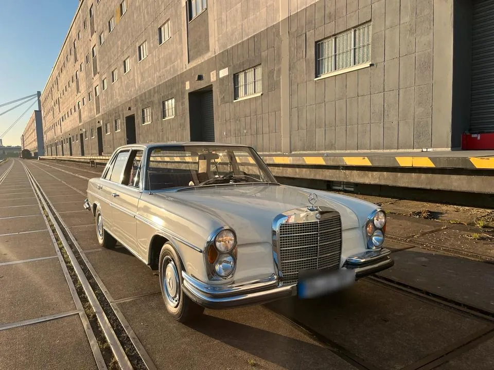 Mercedes-Benz 280Se