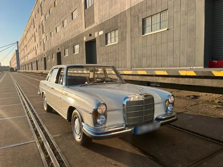 Mercedes-Benz 280Se