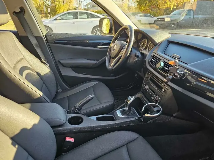 BMW X1 2012 photo 3