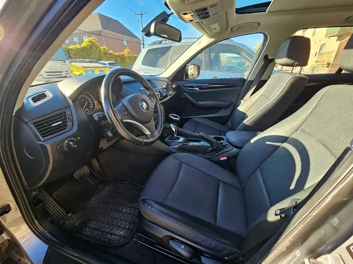 BMW X1 2012 photo 4