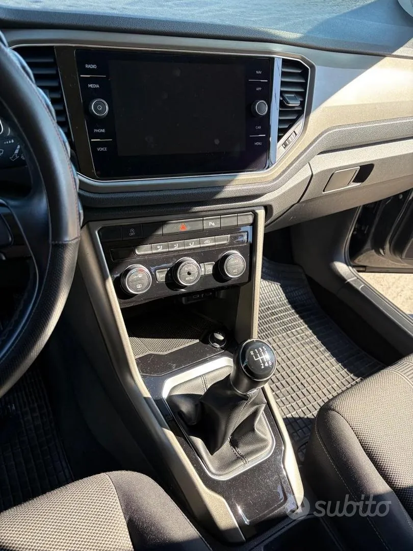 Volkswagen T-Roc 2021 photo 5