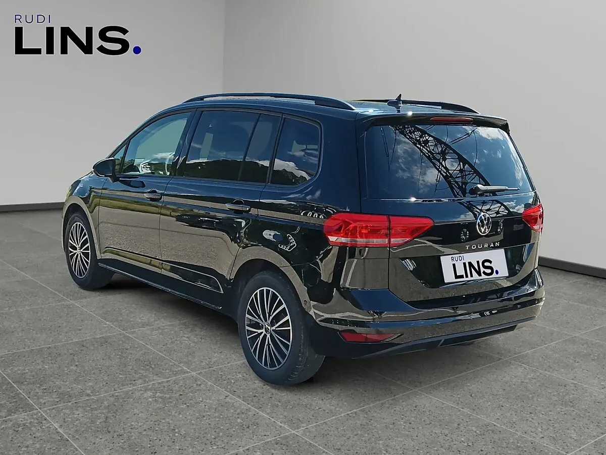 Volkswagen Touran 2026 photo 3