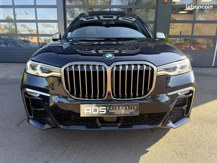 BMW X7 2022 photo 2