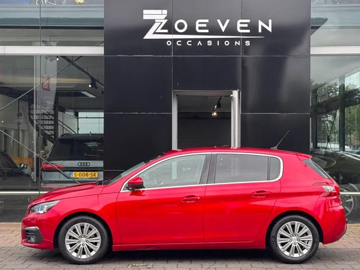 Peugeot 308 2018 photo 2