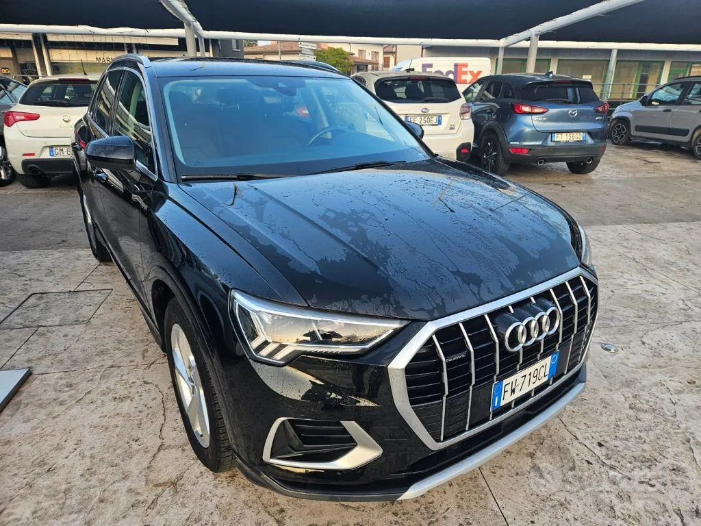 Audi Q3 2019 photo 2