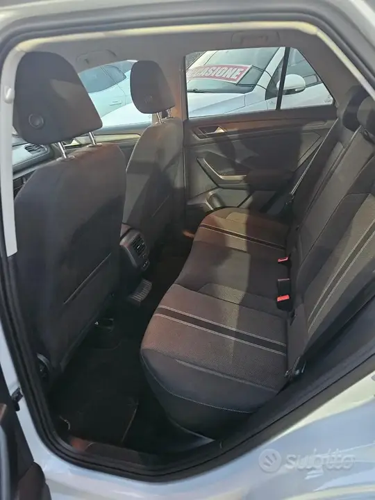 Volkswagen T-Roc 2021 photo 5