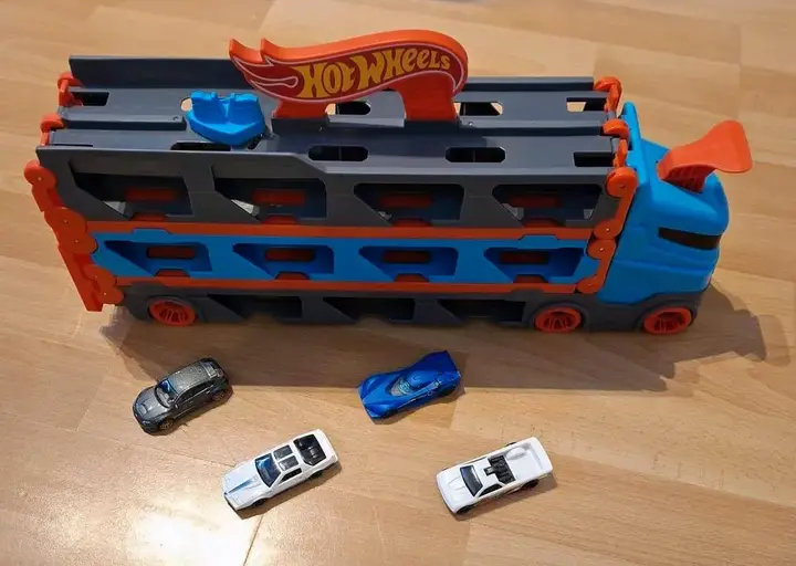Hot Wheels Truck