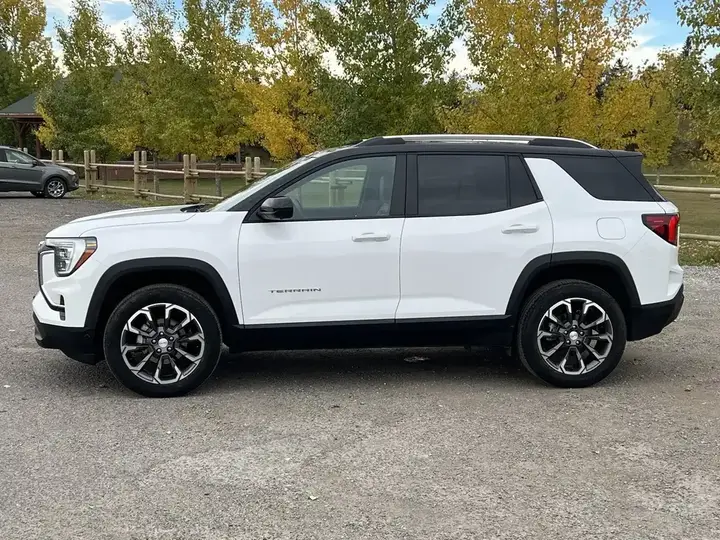 GMC Terrain 2025 photo 4