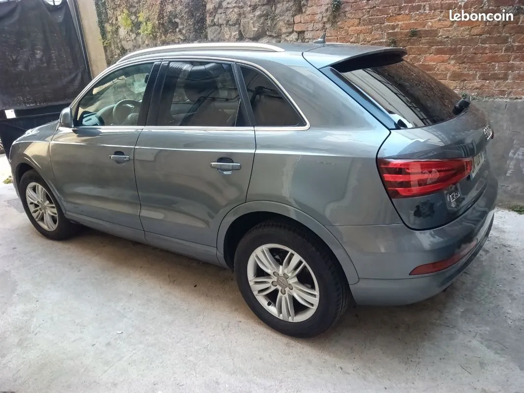 Audi Q3 2013 photo 2