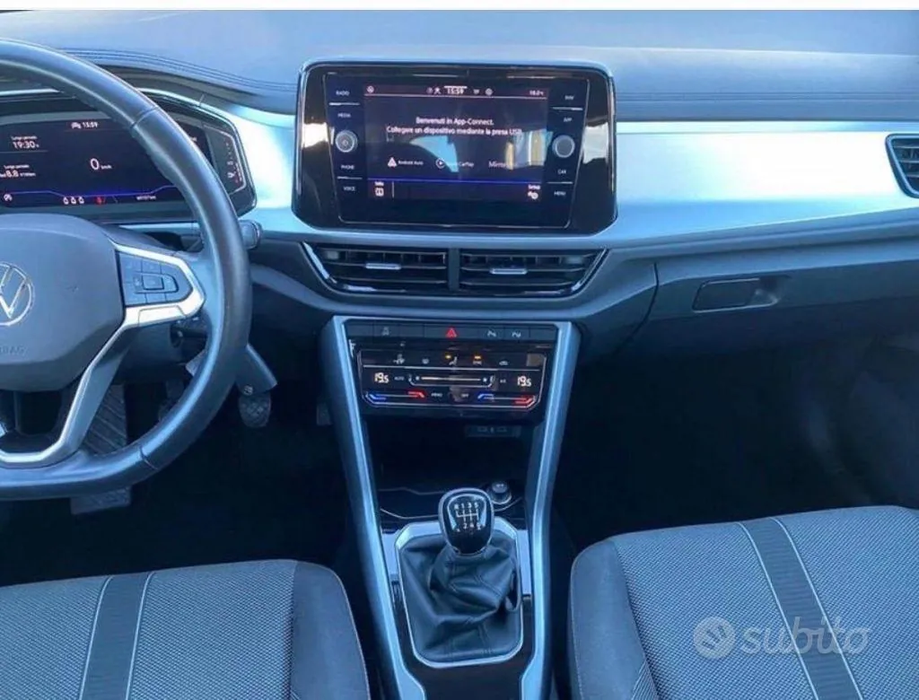 Volkswagen T-Roc 2022 photo 5