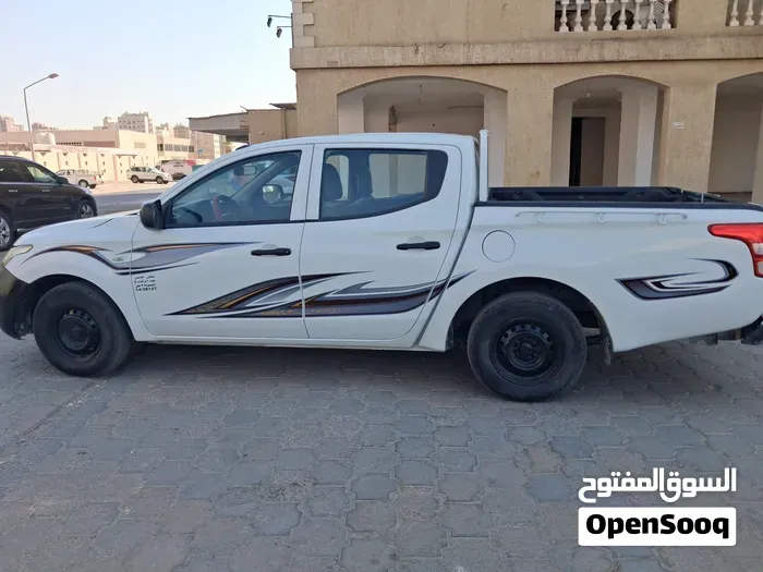 Mitsubishi L200 2016 photo 4