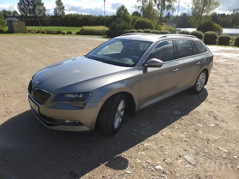 Skoda Superb 2018 photo 2