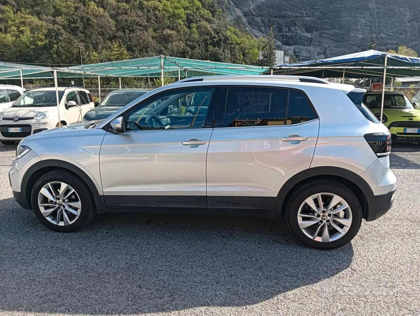Volkswagen T-Cross 2023 photo 2