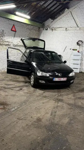 Peugeot 106