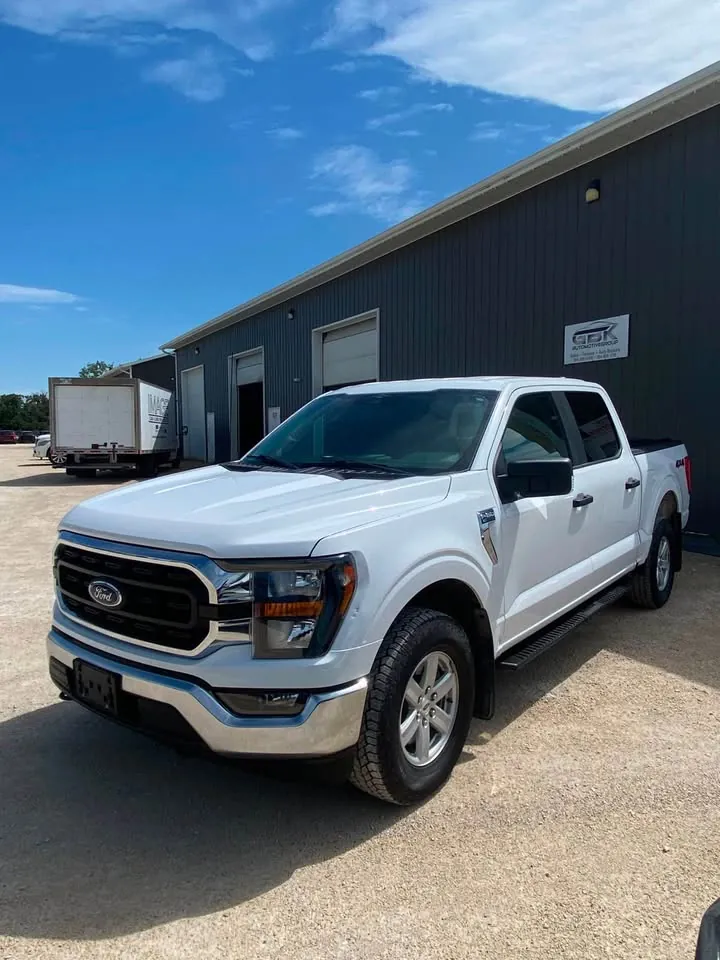 Ford F-150 2023 photo 2