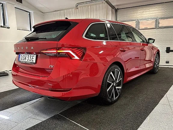 Skoda Octavia 2021 photo 3