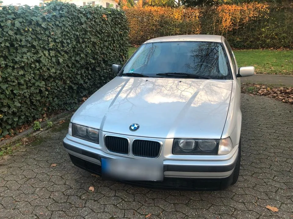 BMW 316I