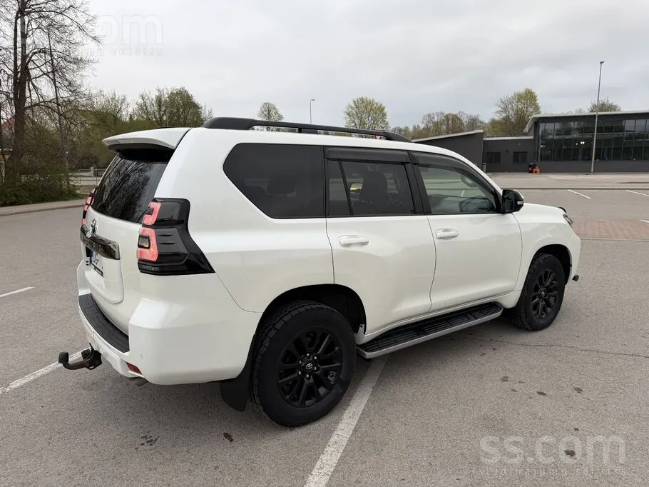 Toyota Land Cruiser 2021 photo 4
