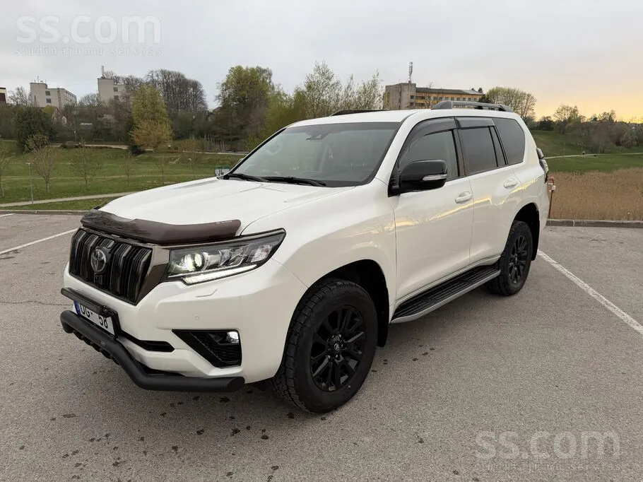Toyota Land Cruiser 2021 photo 2