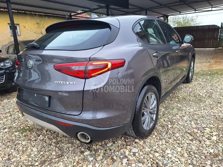 Alfa Romeo Stelvio 2019 photo 5