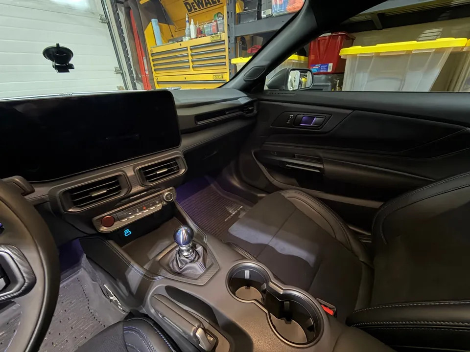 Ford Mustang 2025 photo 5
