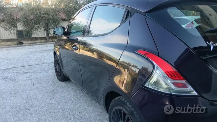 Lancia Ypsilon 2014 photo 4