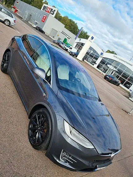 Tesla Model X 2017 photo 5