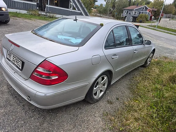 Mercedes-Benz E-Class 2003 photo 2