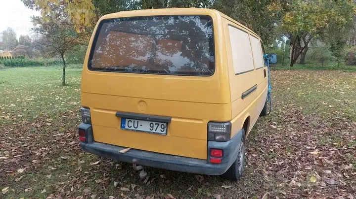 Volkswagen T4 2000 photo 3