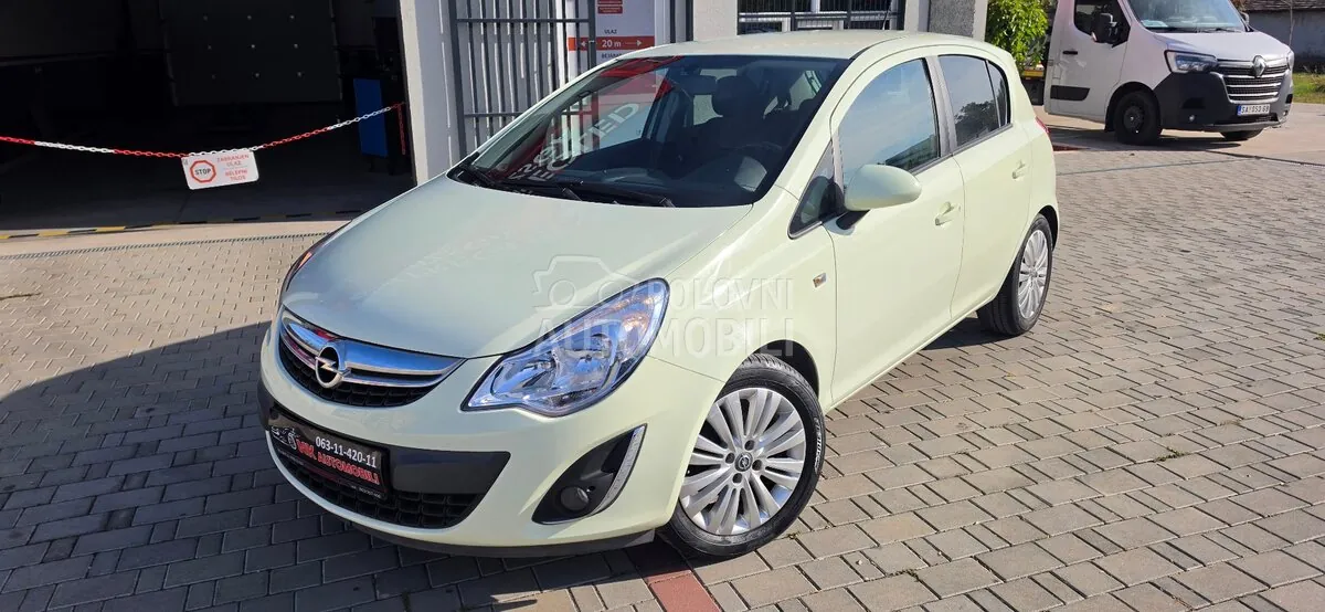 Opel Corsa D 2011 photo 4