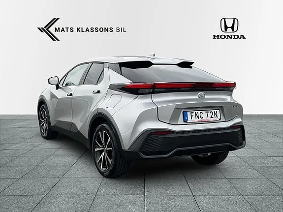 Toyota C-Hr 2025 photo 2