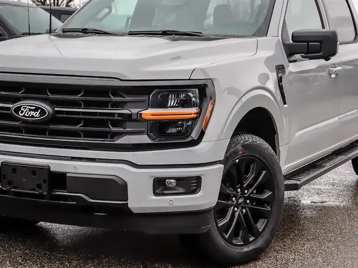 Ford F-150 2026 photo 2