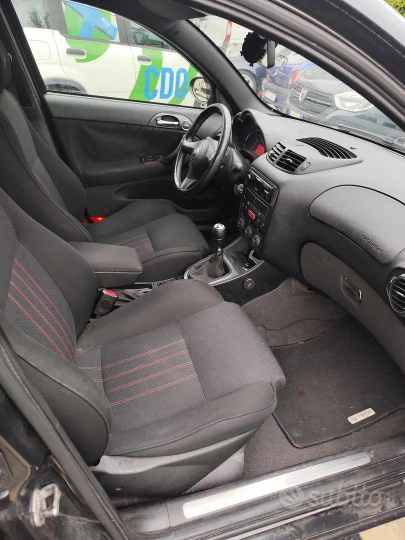 Alfa Romeo 147 2008 photo 3